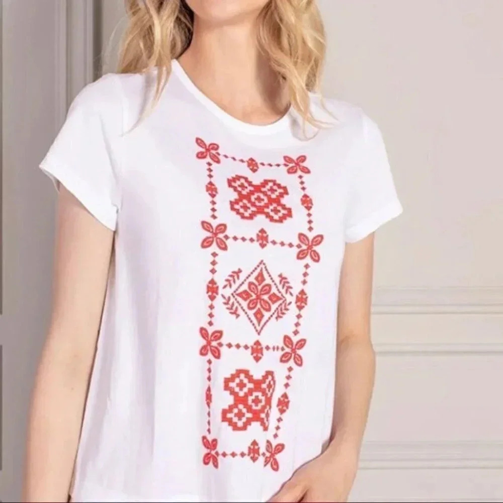 NWT Senlis Ivory & Red Embroidered Stamp Hannah Crewneck Tee Size M